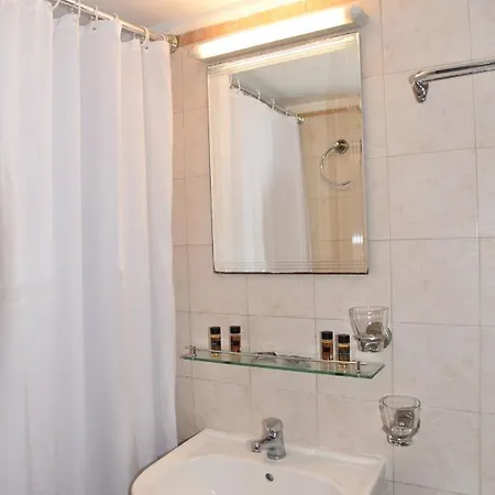 Marine Congo Otel Rhodes City